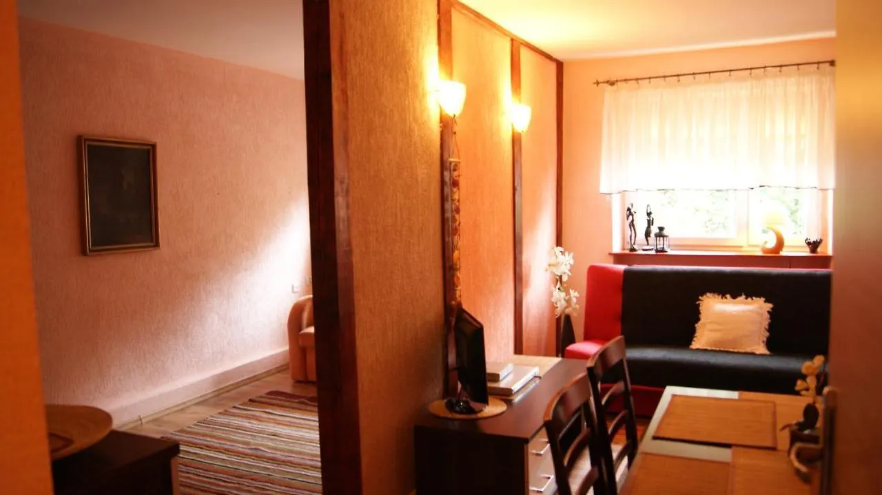Apartament Szklarka6 شكلارسكا بوريبا شقة